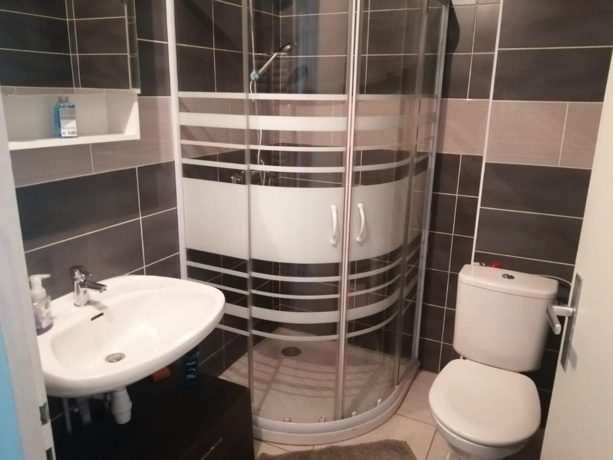 Location D'Appartement Entierement Meuble Pres De Geneve Annemasse Buitenkant foto